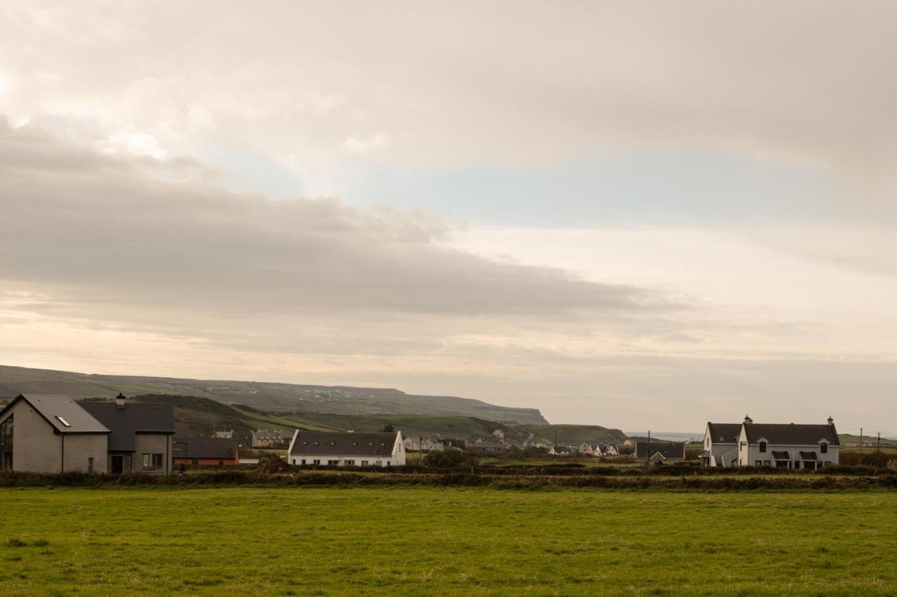 Nellie Dee's Bed and Breakfast Doolin Buitenkant foto